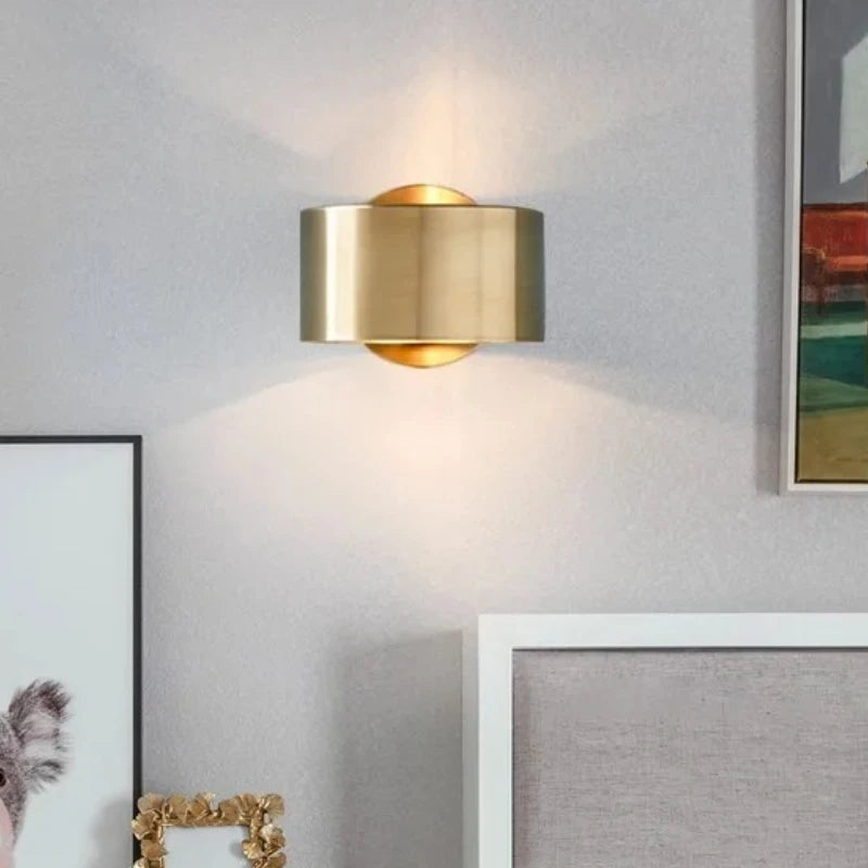 Modern Nordic Wall Lamp – Simple Golden Indoor Lighting